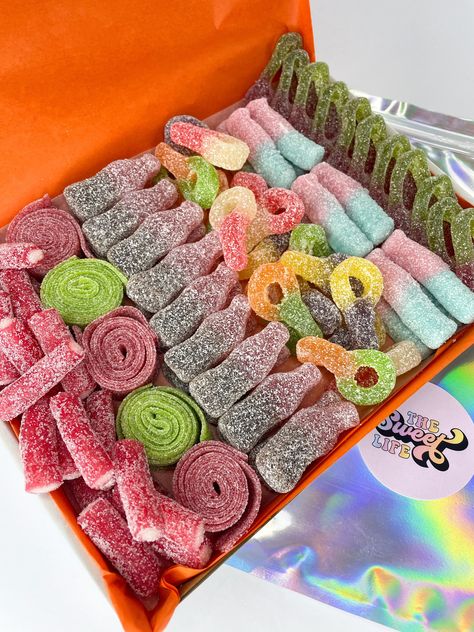 Pick N Mix Sweets, Candy Board, Alice In Wonderland Tea Party Birthday, Sweets Candy, Junk Food Snacks, Alice In Wonderland Tea Party, Cherry Cola, Sour Cherry, Sweet Box