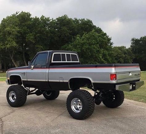 Classic 4x4, Impala Chevrolet, Chevy 4x4, Lifted Vehicles, Mud Trucks, C10 Chevy Truck, Custom Chevy Trucks, Lifted Chevy Trucks, Lifted Chevy