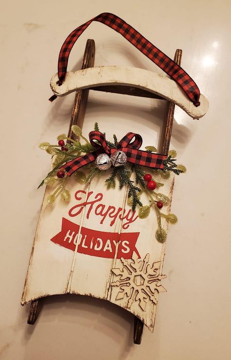 Christmas Sled Decoration, Diy Christmas Decorations Dollar Store, Christmas Crafts Diy Projects, Christmas Sled, Dollar Tree Christmas, Diy Dollar Tree Decor, Christmas Paper Crafts, Dollar Tree Diy Crafts, Christmas Door Hanger