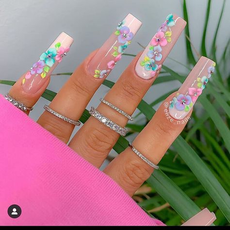 27 Spring and Summer Nail Design Ideas - Beautiful Dawn Designs Spring Acrylic Nails, Cute Acrylic Nail Designs, Bling Acrylic Nails, Trendy Nail Art, Nail Designs Spring, Coffin Nails Designs, Pretty Acrylic Nails, Floral Nails, Summer Nail