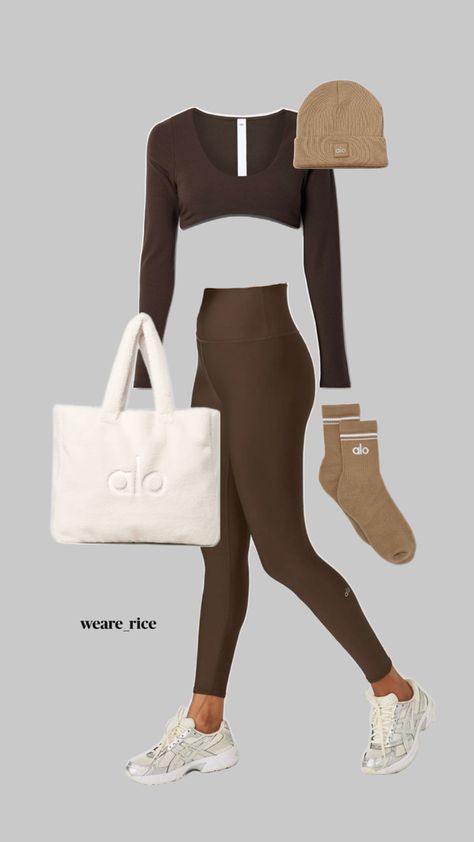 Brown outfit idea for women’s yoga Alo Yoga Outfit, Pilates Outfit, Outfit Gym, Cute Gym Outfits, Outfit For Women, Yoga Outfit, Brown Outfit, Sporty Outfits, Alo Yoga