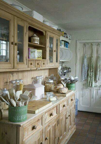 Kitchen Cottage Kitchen Cabinets, Country Kitchen Cabinets, Cottage Kitchens, Country Style Kitchen, Kitchen Photos, Cottage Kitchen, Country House Decor, Wood Kitchen, Kitchen Styling