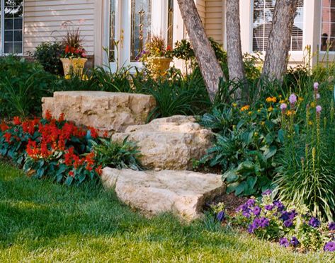 Boulder Garden, Landscaping With Large Rocks Front Yard, Landscaping With Large Rocks Natural, Mulch Landscaping, River Rock Landscaping, Natural Landscaping, Stone Landscaping, Sloped Backyard, Front Garden Landscape