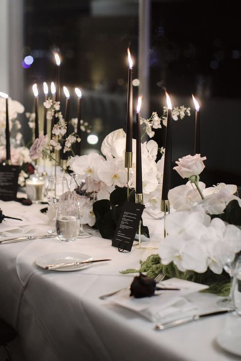 Black And White Wedding Flowers, Black And White Wedding Table, White Wedding Table Setting, White Wedding Table, White Wedding Centerpieces, Black Taper Candles, White Weddings Reception, Black And White Wedding Theme, Modern Centerpieces