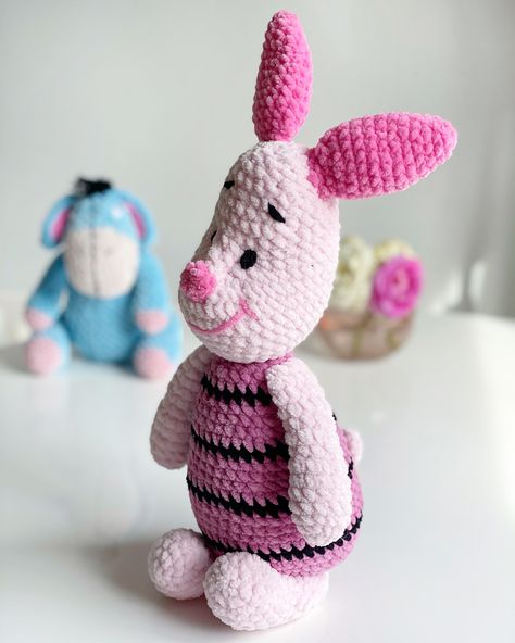 Crochet Lovey Free Pattern, Aesthetic Patterns, Disney Crochet Patterns, Crochet Toys Free, Crochet Aesthetic, Crochet Disney, Crochet Animals Free Patterns, Beginner Crochet Projects, Crochet Lessons