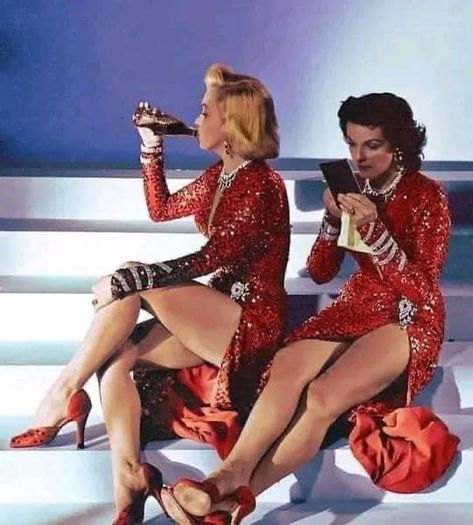 Marilyn Monroe And Jane Russell, Jane Russell, Gentlemen Prefer Blondes, Red Sequin, Marilyn Monroe, Sequin, Hollywood, Red, Dresses