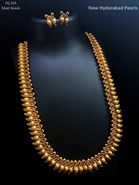 Mango Haram Designs Gold Latest Long, Haram Designs Gold Latest, Kaasu Mala, Gold Inspo, Bridal Jewellery Online, Mango Haram, Ruby Necklace Designs, Dressy Jewelry, Pearls Fashion