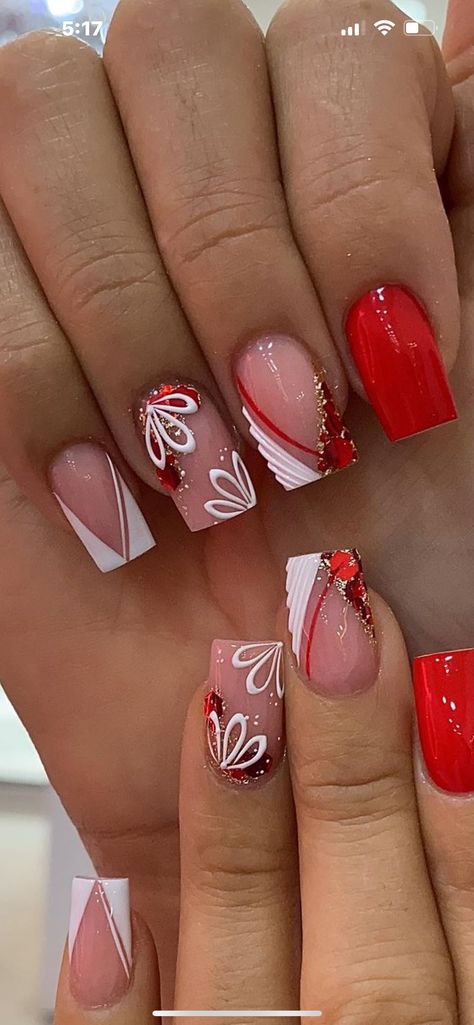 Short Nails Red Design, Hand Nail Art Design, Designs On Short Nails, Franche Nails, Winter Nail Art Designs, Red And White Nails, Designs For Short Nails, Nails Yellow, Fancy Nails Designs