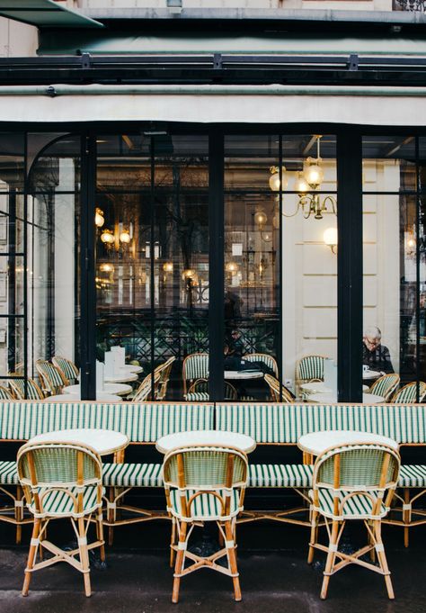 paris Decoration Restaurant, French Cafe, Paris Cafe, French Restaurants, French Bistro, Outdoor Restaurant, Restaurant Interior, Cafe Interior, Oh The Places Youll Go