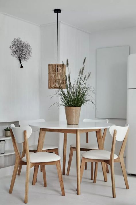 Scandi Chairs Dining, Small Coastal Dining Table, Scandi Dining Chairs, Scandi Chairs, Table Chairs Design, Scandi Dining Table, Small Apartment Dining Room, Scandi Dining Room, Scandi Chair