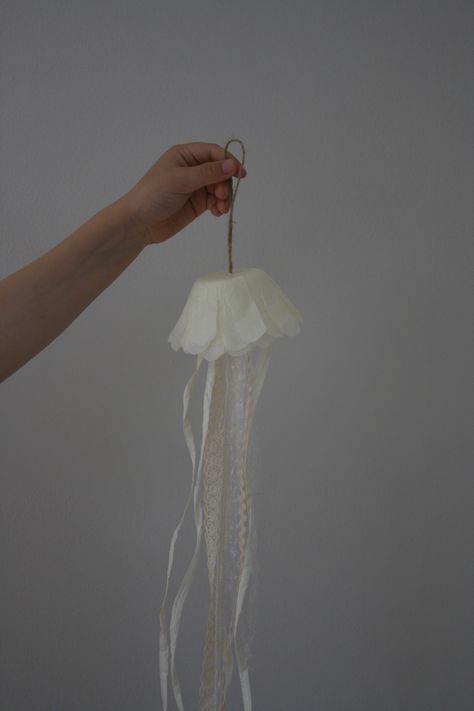 Crepe paper jellyfish craft decoration Jellyfish Paper Craft, Paper Jellyfish, Jellyfish Craft, Craft Decoration, Diy Small, Crepe Paper, Jellyfish, Tissue Paper, Decor Crafts