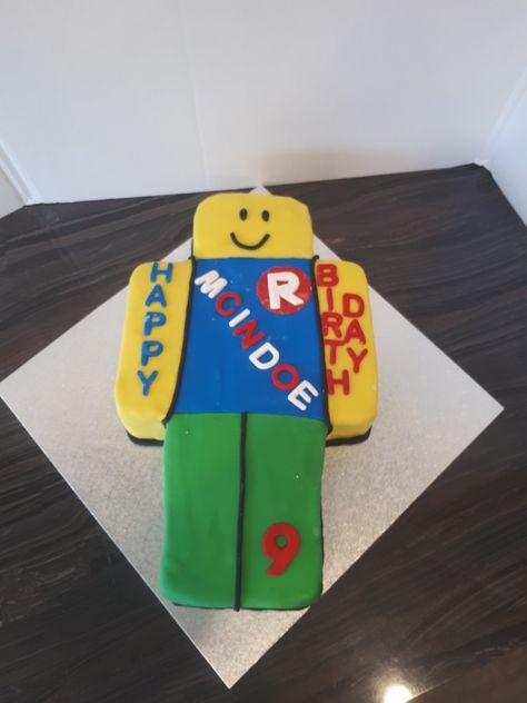 Noob Cake, Dragonfly Quotes, Roblox Birthday Cake, Robot Cake, Roblox Noob, Roblox Party, Roblox Cake, Roblox Birthday, Gus Gus