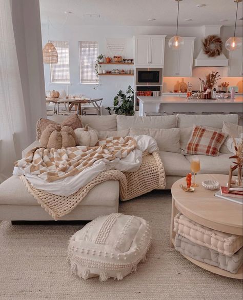 Love Couch, Comfortable Living Room Furniture, Dream Apartment Decor, College Apartment Decor, Cozy Room Decor, Apartment Decor Inspiration, Dream Apartment, Design Your Dream House, Apartment Inspiration