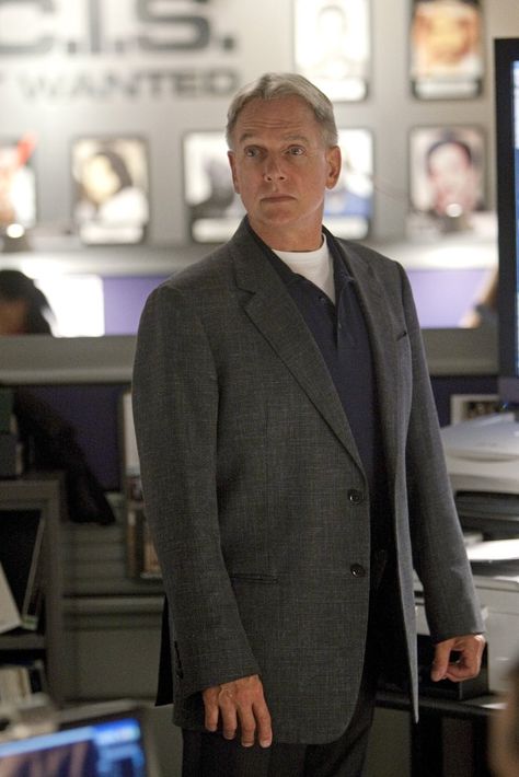 Pictures & Photos from NCIS - IMDb Ncis Season 1, Ncis Gibbs, Jethro Gibbs, Ncis Characters, Ncis Gibbs Rules, Gibbs Ncis, Abby Sciuto, Gibbs Rules, Ncis Cast