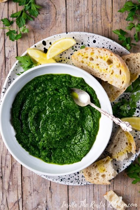 This Parsley Pesto is fresh, vibrant and flavourful! Use this easy pesto on many dishes from pasta, sandwiches, salads or dips. | Easy Pesto | Italian Pesto | Italian Recipes | Italian Food | #insidetherustickitchen #pesto #parsley #Italianfood via @InsideTRK Parsley Pesto Recipe, Dips Easy, Italian Pesto, Parsley Recipes, Parsley Pesto, Recipes Italian, Italian Recipes Traditional, Herb Recipes, Spread Recipes