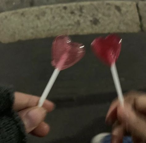 Two friends holding heart lollipops Yellow Mushroom, Sweet Guys, Kehlani, Stuffed Mushrooms, The Creator, Make It Yourself, Tumblr, Instagram