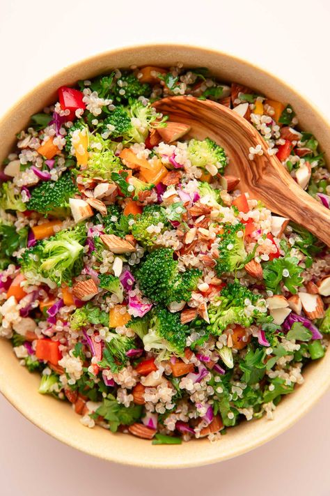 Broccoli Quinoa Salad Quinoa Broccoli Salad, Kinoa Salad, Broccoli Quinoa Salad, Cheese Sauce For Broccoli, Packed Salad, Broccoli Quinoa, Brunch Salad, Quinoa Broccoli, Homemade Honey Mustard