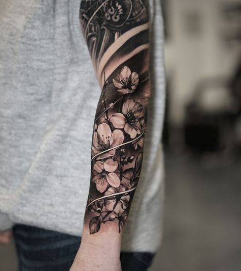 15 Popular Tattoo Styles: From Traditional to Hyper-Realistic | Sky Rye Design Men’s Floral Sleeve Tattoo, Flower Tattoo Men Arm, Realism Tattoos For Women, Flower Sleeve Tattoo Men, Mens Flower Sleeve Tattoo, Floral Tattoo Design Men, Mens Floral Tattoo, Mens Flower Tattoo, Forearm Tattoos For Guys