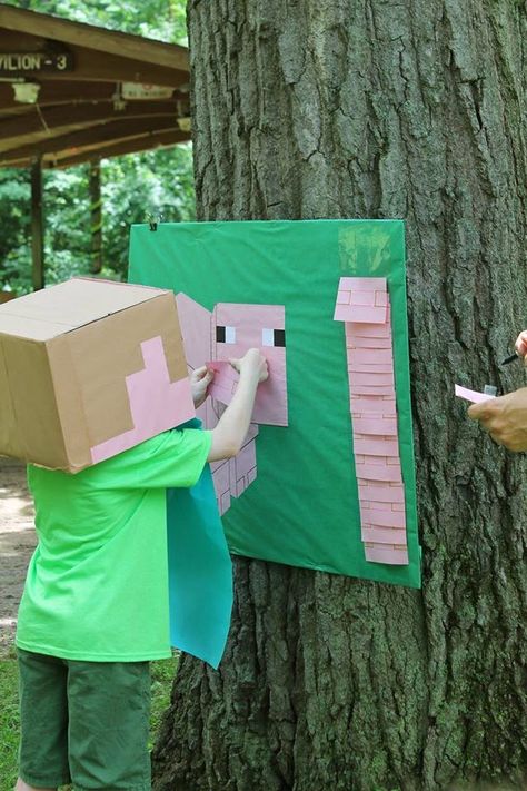 Minecraft Obstacle Course, Minecraft Games For Birthday Parties, Girls Minecraft Birthday Party, Minecraft Party Activities, Minecraft Themed Birthday Party, Minecraft Birthday Party Games, Minecraft Party Ideas, Minecraft Party Games, Minecraft Bday