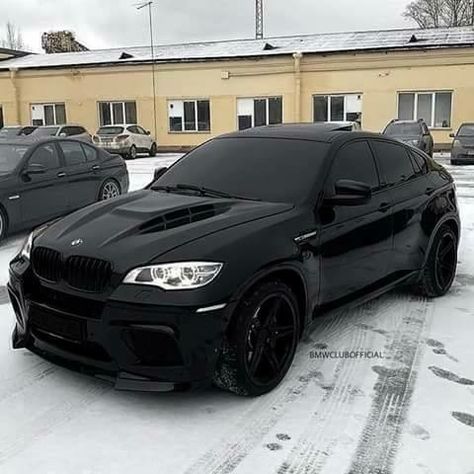 BMW X6 all black everything with blacked out tinted windows Srt8 Jeep, Bmw X6m, Бмв X3, Carros Bmw, Бмв X6, Black Cars, Aston Martin Cars, Bmw M Power, Lux Cars