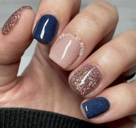 Short Starry Nails, Fall Blue Dip Nails, Fall Nails Simple Short Square, Navy Bridesmaid Nails, Blue Fall Nail Colors, Navy Blue Fall Nail Ideas, Blue And Yellow Fall Nails, Dip Powder Fall Nails Ideas, Navy Blue Fall Nail Designs