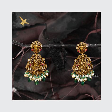 Enhance the euphoric sight of you elevating your look with this statement pieces. Pair of pretty earrings with Radha Krishna idol with ruby and emeralds combination along with pearls crafted in antique finishing. To get the details of this beautiful Jeweler WhatsApp +91 8881881193. . . . #onlineshopping #cmrjewellerytelangana #cmrjewellery #cmrnecklace #chorker #earings #cmrbangles #cmr #cmrj #bangles #jewelry #earrings #necklace #chorker Krishna Earrings Gold, Cmr Jewellers Earrings, Radha Krishna Earrings Gold, Cmr Jewellers, Krishna Earrings, Krishna Design, Radha Krishna Idol, Gold Haram Designs, Krishna Idol