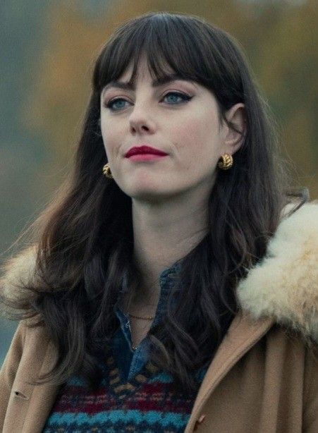 Susie Glass Aesthetic, Tog Characters, Glass Outfit, Gentleman Outfit, The Gentlemen, Kaya Scodelario, Movie Fashion, Glass Style, Long Black Hair