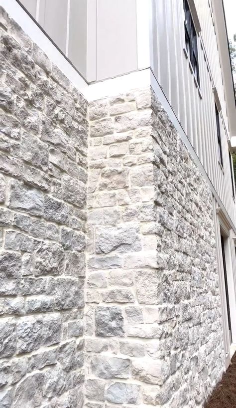 White Wash Exterior Stone, Grey Wash Brick, Grey Brick Houses, Golf House, Stone Porches, Coastal Exterior, Southern Mansions, Brick Fireplace Makeover, Stone Exterior