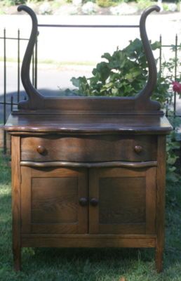 Antique Wash Stand Makeover, Washstand Ideas, Washstand Makeover, Pink Mason Jars Centerpieces, Diy Fireplaces, Paver Walkway Diy, Antique Wash Stand, Farmhouse Entry Table, Things Paint