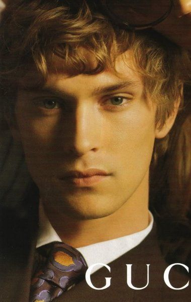 Mathias Lauridsen Mathias Lauridsen, Coco Chanel Mademoiselle, Lucky Blue Smith, Lucky Blue, Mens Fashion Inspiration, Male Photography, Tom Hardy, Shadowhunters, Male Models