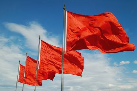 Red Flags In Relationships, Gottman Institute, Stolen Image, Relationship Red Flags, Breakup Picture, Long Relationship, Tradeshow Booth, If You Love Someone, Red Flags