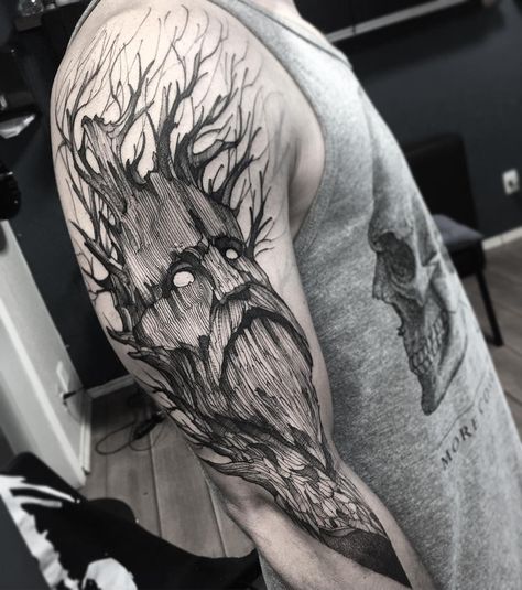 Tree man sketch style tattoo by Fredao Oliveira.   The lines are irregular and there is a general messiness to these sketch style tattoos that make them the epitome of originality and creativity. Enjoy! Natur Tattoo Arm, Tree Tattoo Men, Pagan Tattoo, Sketch Style Tattoos, Tableaux Vivants, Forest Tattoos, Tree Tattoo Designs, Norse Tattoo, Nordic Tattoo