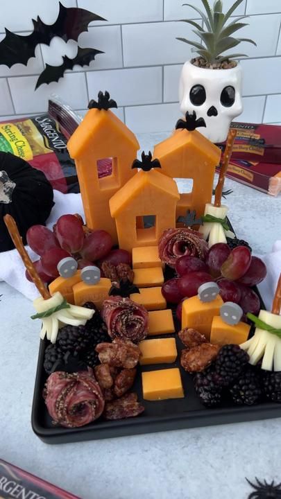 TikTok · Amber Leigh Halloween Charcuterie Board Mummy, Cheese Platter Halloween, Orange Halloween Charcuterie Board, Trader Joe’s Halloween Charcuterie, Jackolantern Charcuterie, Halloween Boards, Halloween Platter, Halloween Themed Snacks, Halloween Charcuterie Board