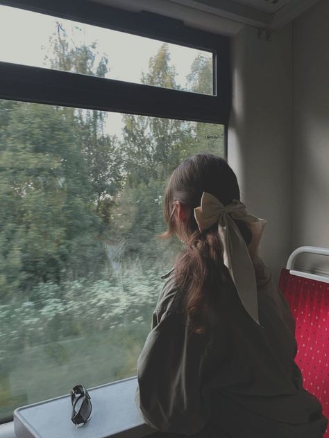 Poses In Train Window, Window Pose Reference, Train Photography Aesthetic, Train Window Photography, Old Train Aesthetic, Train Window Aesthetic, Train Pictures Aesthetic, Delhi Trip, Nanowrimo 2023