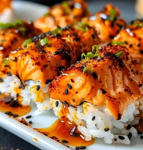 Gordon Ramsay recipes | Seared Salmon Sushi Bake 🍣🔥 | Facebook Seared Salmon Sushi, Salmon Sushi Recipes, Salmon Sushi Bake, Gordon Ramsay Recipes, Sushi Board, Sushi Vinegar, Sushi Bake, Gordon Ramsay Recipe, Salmon Sushi