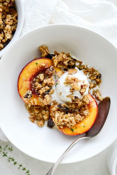 Baked Nectarines, Summer Bowls, Homemade Oatmeal Cookies, Nectarine Recipes, Coconut Baking, Cookie Crumble, Homemade Oatmeal, Grilled Fruit, Oatmeal Cookie