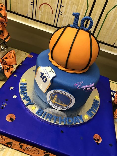 Golden State Warriors Cake, Warriors Cake, Golden State Warriors Birthday, Warrior Shoes, Golden State Warriors Basketball, Basketball Cake, Shoe Cake, Warriors Basketball, Exquisite Decor