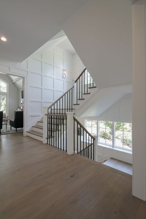 U Shape Stairs With Landing, Upstairs And Downstairs Staircase, Open U Shaped Staircase, Switchback Staircase Ideas, U Shaped Staircase With Landing, U Shape Staircase Design, U Staircase, U Shape Staircase, L Shaped Staircase