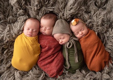 After Adopting 4 Siblings, Parents Find Out They Are Pregnant With Quadruplets! – InspireMore Summer Baby Photos, 4 Siblings, Four Siblings, Were Pregnant, Multiples Baby, Reading Pennsylvania, Kids Fever, Fostering Children, Foster Parenting