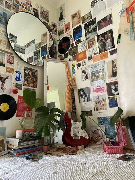 80s Room, Grunge Bedroom, Indie Bedroom, Retro Room, Indie Room Decor, Grunge Room, Indie Room, Dreamy Room, Vintage Room