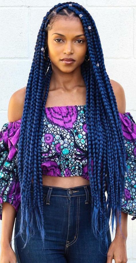 Blue hair on @kersti.pitre Box Braids With Blue Hair, Blue Braids For Black Women, Box Braids Purple, Blue Hair Braids, Purple And Blue Hair, Jumbo Box Braids Styles, Grey Hair Braids, Blue Box Braids, Pretty Braid