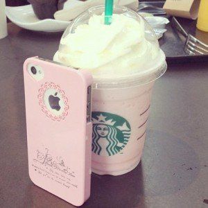 Tumblr Girly Aesthetic 2013, 2010s Aesthetic, Ipod Touch Case, Starbucks Lovers, Pink Tumblr Aesthetic, 2014 Summer, Starbucks Drink, Pink Starbucks, Victoria's Secret Angel