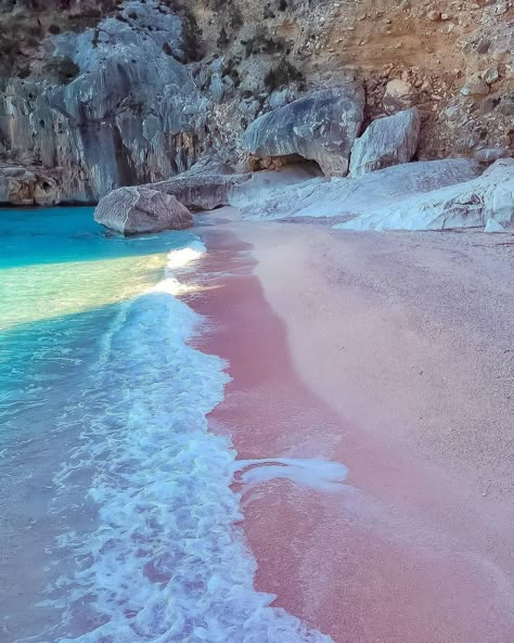 Best Beaches In Sardinia, Sardinia Beach, Cottage Cozy, Italy Beaches, Sardinia Italy, Italy Tours, Beaches In The World, Most Beautiful Beaches, Azure Blue