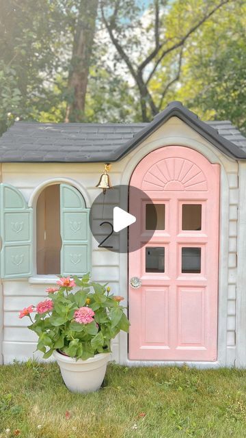 Courtney Fitz | Bridal by Courtney on Instagram: "Little Tikes Playhouse Makeover✨ I hunted down my favorite little playhouse from the 90’s, drove all the way to NJ to pick it up and spent wayyyy too much time and money redoing it but BOY was it worth it! So excited for the kids to play in this for years to come!! 🥰 . . . Thanks to @thequailsnestblog for the inspo and the blog post step by step 🙂 #playhouse #makeover #playhousemakeover #littletikes #90s  #nostalgia #diy #trashtotreasure #countrycottage" Playhouse Interior Ideas Small, Inside Playhouse Ideas, Step 2 Playhouse Makeover, Plastic Playhouse Makeover, Little Tikes Playhouse Makeover, Playhouse Interior Ideas, Diy Playhouse Makeover, Playhouse Remodel, Playhouse Interior