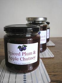 Chutney Recipes Christmas, Plum Chutney Recipes, Apple Chutney Recipe, Plum Chutney, Ginger Chutney, Apple Chutney, Plum Recipes, Storing Fruit, Foraging Recipes