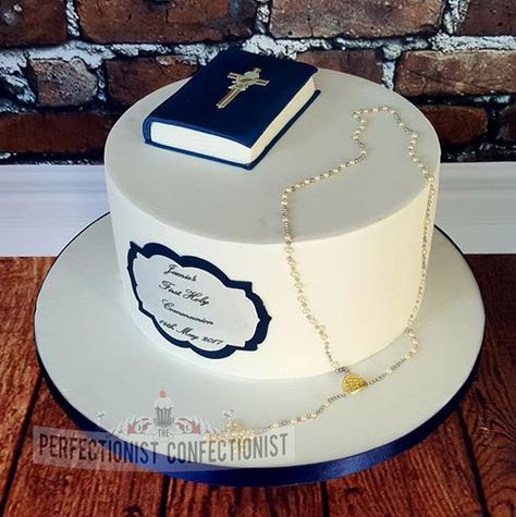 Jamie - Communion Cake with bible and rosary beads Bible And Rosary, Open Book Cakes, Baby Dedication Cake, Christian Cakes, Boy Communion Cake, Christening Cake Girls, Comunion Cake, Dedication Cake, Bible Cake