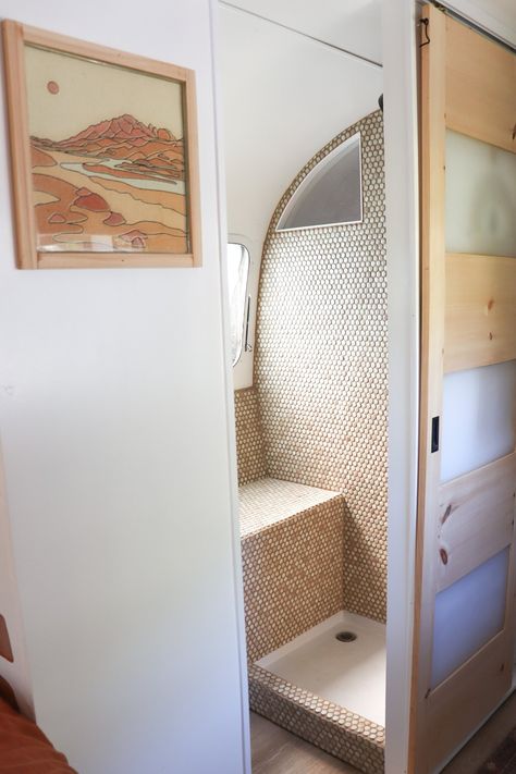 Caravan Renovation Bathroom, Airstream Interior Renovation, Caravan With Bathroom, New Airstream Decorating Ideas, Avion Remodel Interiors, Airstream Remodel Bathroom, Camper Wet Bath Ideas, Vintage Camper Bathroom Remodel, Airstream Bathroom Ideas