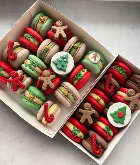 Dessert Christmas Recipes, Recipes Christmas Cookies, Christmas Cookies Ideas, Christmas Macaron, Sugar Cookies Christmas, Kue Macaroon, Dessert Christmas, Christmas Macarons, Treats Christmas