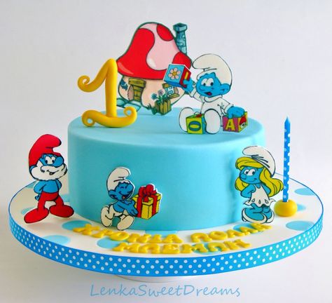 Smurf cake. Smurf Cake Ideas, Cake Smurfs, Smurf Birthday Cake, Smurfs Party Decorations, Smurfs Birthday, Smurfs Cake, Spiderman Birthday Cake, Baby Boy Birthday Cake, Crochet Cake