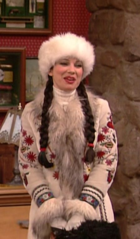 The Nanny Christmas Outfit, Fran Drescher Outfits, Franny Fine, The Nanny Fashion, Fran Outfits, Fran Style, Nanny Interview Questions, Nanny Fashion, Nana Fine